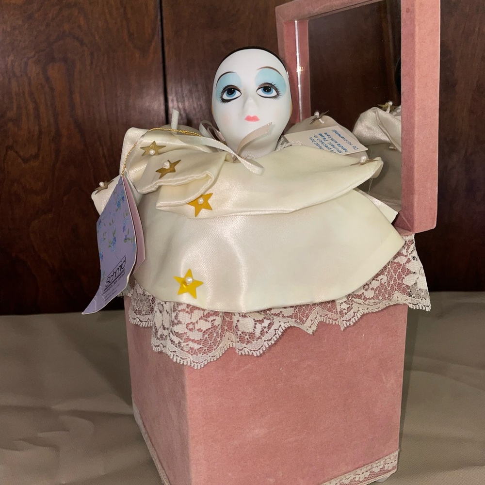 Authentic Vintage Schmid Pierrot Love Music Box 1981